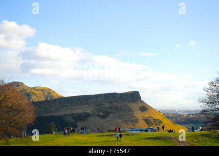 Salisbury Crags in Edinburgh, Schottland. Stockfoto