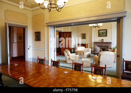 Manchester Town Hall Lord Bürgermeister Büro Raum Innenraum Gemälde der Königin Porträt hängenden Stockfoto