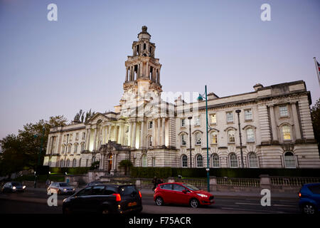 Stockport-Rathaus, entworfen vom Architekten Sir Alfred Brumwell Thomas bezeichnet ein Denkmalgeschütztes Gebäude im Jahr 1975 Stein Buildi Stockfoto