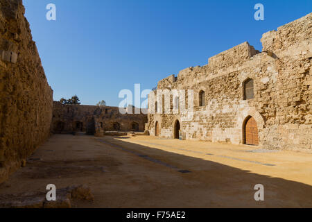 Der Innenhof Othello Turm, eine mittelalterliche Zitadelle in Famagusta, die Türkische Republik Nordzypern Stockfoto