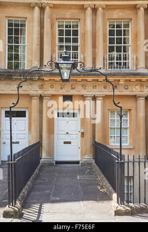 Der Zirkus eine zirkuläre Georgian Reihenhaus Häuser in Bath, Somerset England Vereinigtes Königreich UK Stockfoto