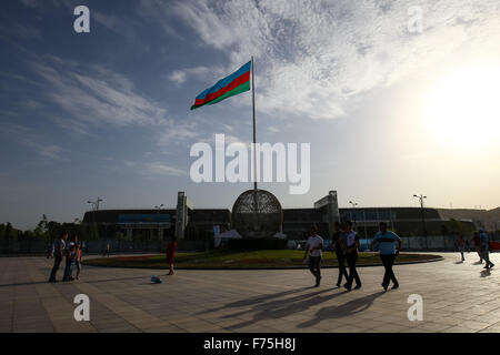 Einen Überblick über die Außenseite der Crystal Hall und des Platzes der Staatsflagge. Baku2015. 1. Europäische Spiele. Baku. Aserbaidschan. 17.06.2015. Stockfoto