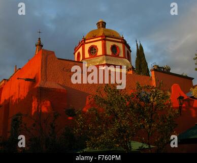 Interessante Architektur in San Miguel de Allende, Mexiko. Stockfoto