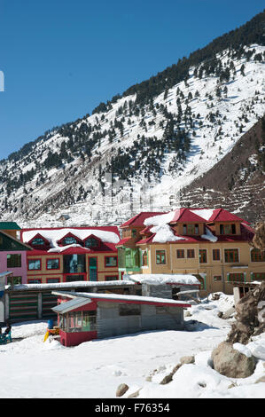 Hotels im Winter bei Sonmarg Kaschmir Indien Asien Stockfoto