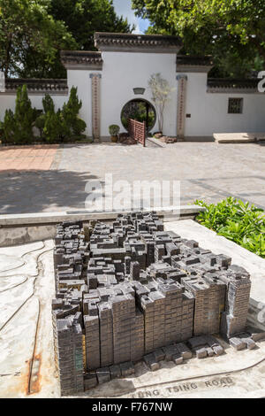 Miniaturmodell der Kowloon Walled City auf der Kowloon Walled City Park in Hong Kong, China. Stockfoto