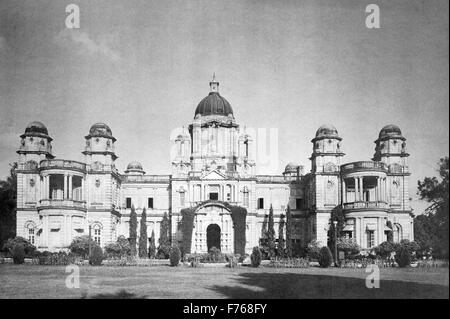 Altes Foto des alten Jahrgangs 1900s der Eisenbahn-Stabshochschule, Baroda, Vadodara, Gujarat, Indien, Asien Stockfoto