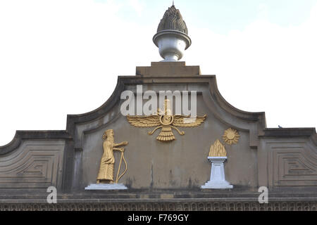 Bhagarsath Anjuman, Atash Behram, Atashbehram, Fire of Victory, Parsi Fire Temple, Navsari, Gujarat, Indien, Asien Stockfoto