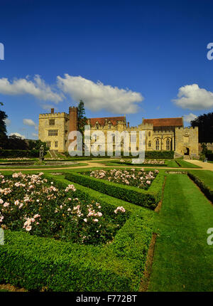 Penshurst Place und italienischen Gärten. Kent. England. UK. Stockfoto