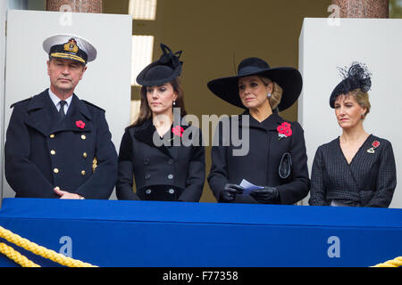 Vice-Admiral Sir Tim Laurence, die Herzogin von Wessex, Königin (Máxima) der Niederlande, Gräfin von Wessex Stockfoto