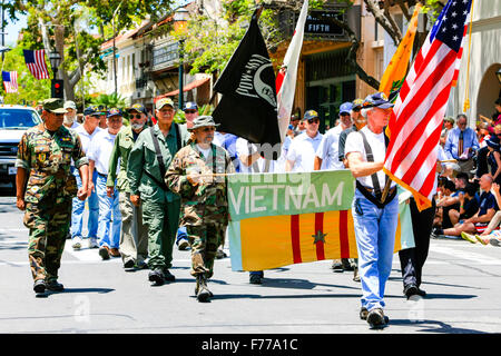 Vietnam-Krieg Tierärzte nehmen Sie Teil an den 4. Juli parade in Santa Barbara, Kalifornien Stockfoto