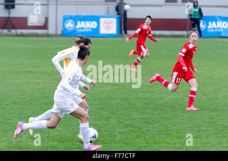 Stadion: FFM Training Centre, Skopje, R. Mazedonien. 26. November 2015. Mazedonien Vs Weißrussland UEFA Women's Euro 2017 qualifizieren. Die Qualifikation Gruppenphase - Gruppe 1. Das Spiel endete 0: 2 Credit: Dragan Ristovski/Alamy Live News. Stockfoto