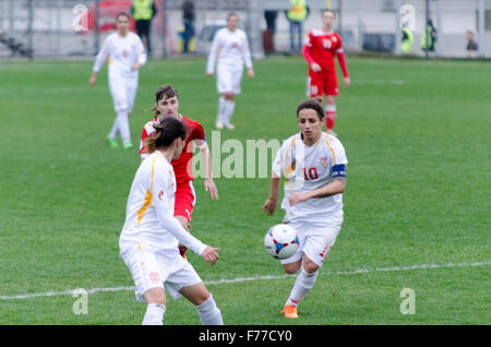 Stadion: FFM Training Centre, Skopje, R. Mazedonien. 26. November 2015. Mazedonien Vs Weißrussland UEFA Women's Euro 2017 qualifizieren. Die Qualifikation Gruppenphase - Gruppe 1. Das Spiel endete 0: 2 Credit: Dragan Ristovski/Alamy Live News. Stockfoto