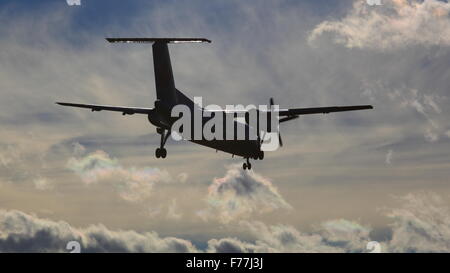 Bombardier DeHavilland DHC-8 C-FGRC Air Canada Express im Endanflug bei YOW Ottawa Kanada, 23. November 2015 Stockfoto