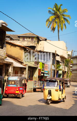 Sri Lanka - Colombo, Tuk-Tuk-Taxi, typische Art der Fortbewegung Stockfoto