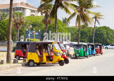 Sri Lanka - Colombo, Tuk Tuk Taxi, typische Art und Weise des Transports Stockfoto