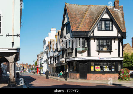 Court Street vom Markt Platz, Faversham, Kent, England, Vereinigtes Königreich Stockfoto