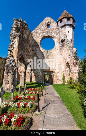 Warenkorb-Kloster ist eine ehemalige Zisterzienser-Benediktiner-Kloster in der Tara Fagarasului Region, südlichen Siebenbürgen, Rumänien, curr Stockfoto