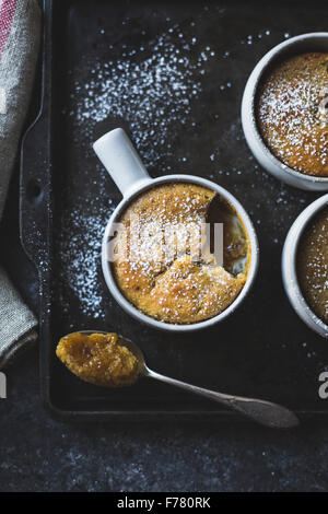 Puddings Chomeurs mit Ahorn und Kastanienmehl Stockfoto