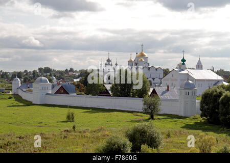 Die Fürbitte Kloster und Kathedrale, Susdal, Suzdalskij Bezirk, Vladimir Oblast, Russland. Stockfoto