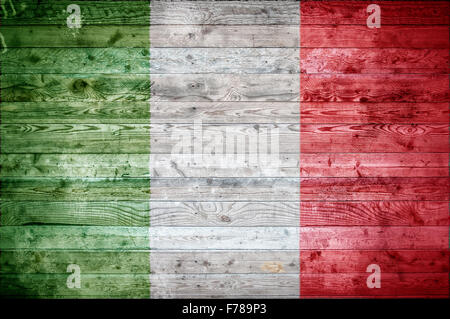 Ein bandtypischen Hintergrundbild der Flagge von Italien auf Holzbrettern einer Wand oder Boden gemalt. Stockfoto