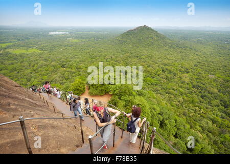 Sri Lanka - Sigiriya, Treppen von Löwentor zur alten Festung, UNESCO Stockfoto