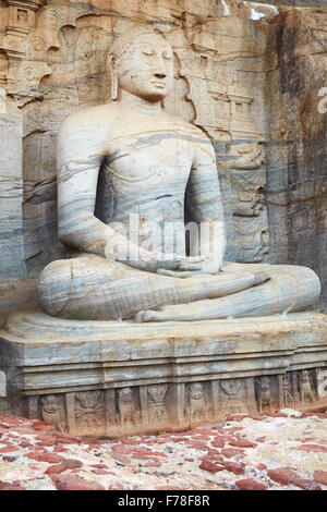 Sri Lanka - Buddhastatue aus Stein, Gal Vihara Tempel, Polonnaruwa, Ancient City Area, UNESCO Stockfoto