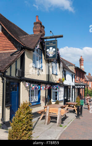 Die Federn Pub, Church Street, Chalfont St Giles, Buckinghamshire, England, Vereinigtes Königreich Stockfoto