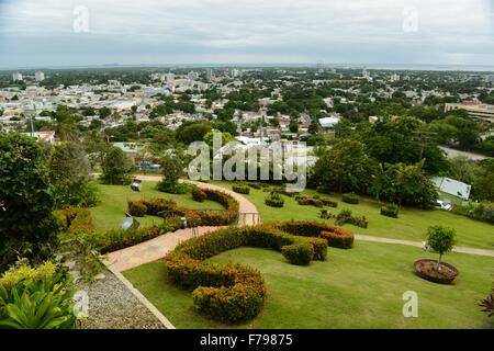 Blick auf die Stadt Ponce von der Serralles-Burg. Ponce, Puerto Rico. Territorium der USA. Karibik-Insel. Stockfoto