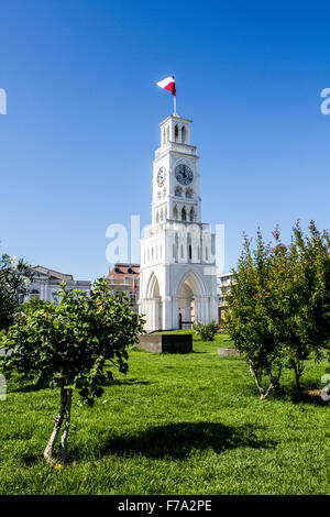 Uhrturm, Arturo Prat Platz (Plaza Arturo Prat), erbaut im Jahre 1878, als Iquique in peruanisches Gebiet war. Stockfoto