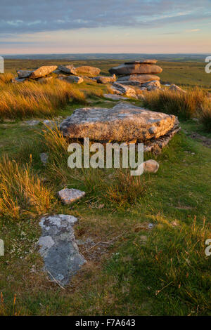 Die Cheesewring stapelnden Steinen auf Bodmin Moor in der Nähe von Dorf Schergen Stockfoto