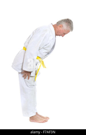 Mann in Karate-pose Stockfoto