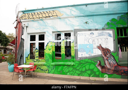 Straßencafé in Glenwood-Vorort von Durban in Südafrika.  Trendiges Restaurant im Stadtteil Morningside von Durban. Stockfoto