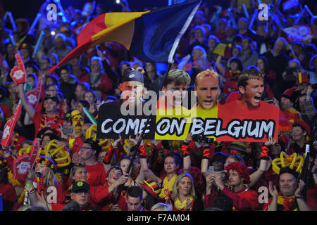 Belgien. 27. November 2015. Davis Cup-Finale, Großbritannien und Belgien. 1. Tag spielen. Belgien-fans Credit: Action Plus Sport/Alamy Live News Stockfoto