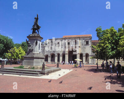 Die Kathedrale Santa María La Menor (La Catedral Primada de América), Amerikas erste Kathedrale, Santo Domingo, Dominikanische Republik Stockfoto