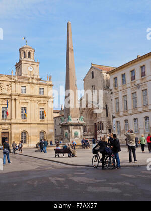 Blick auf die Straße von Arles in Frankreich Stockfoto