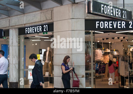 Forever 21 Kleidung laden in der Pitt Street, Sydney, Australien Stockfoto