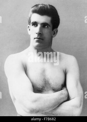 Vintage Porträtfoto des amerikanischen Boxer James J Corbett (1866-1933) - Weltmeister im Schwergewicht von 1892 bis 1897. Corbett, den Spitznamen "Gentleman Jim", 'Pompadour Jim' und 'Schön Jim', wird manchmal auch als "Vater des modernen Boxens" wegen der wissenschaftlichen Techniken, die er in den Ring gebracht. Stockfoto