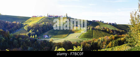 Suedsteirische Weinstraße, Südsteiermark Wein Route im Herbst, Österreich, Steiermark, Südsteiermark Stockfoto