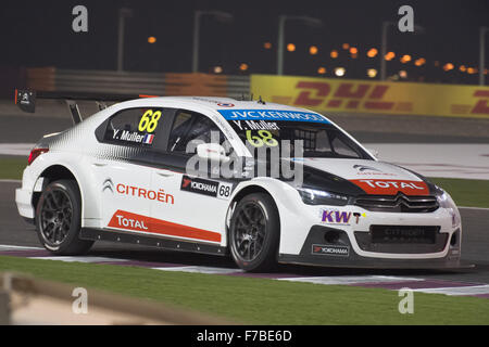 Losail Circuit, Katar. 27. November 2015. 27. November 2015, Losail, Katar.  Yvan Muller in Rennen 2 der Endrunde der 2015 FIA WTCC in Losail Circuit Credit: Tom Morgan/Alamy Live News Stockfoto