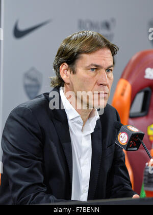 Italien. 28. November 2015. Als Rom-Trainer Rudi Garcia traf Journalisten bei Trigoria vor ihrer italienischen Seria A Meisterschaftsspiel gegen A.C. Atalanta Credit: Silvia Lore/Alamy Live News Stockfoto