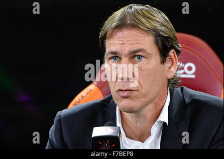 Italien. 28. November 2015. Als Rom-Trainer Rudi Garcia traf Journalisten bei Trigoria vor ihrer italienischen Seria A Meisterschaftsspiel gegen A.C. Atalanta Credit: Silvia Lore/Alamy Live News Stockfoto