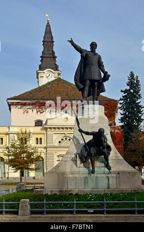 Kecskemet Ungarn Herbst Farben Inner Stadt Kosstuth Lajos statue Stockfoto