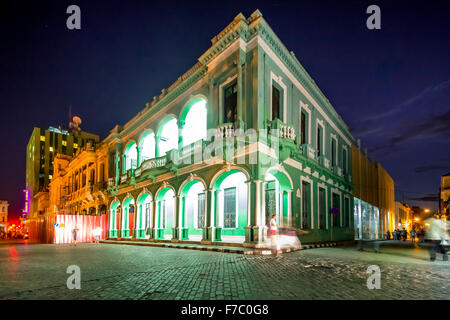 Hotel Central, Street Life im Zentrum von Santa Clara am Parque de Santa Clara, Santa Clara, Kuba, Villa Clara, Kuba, Stockfoto