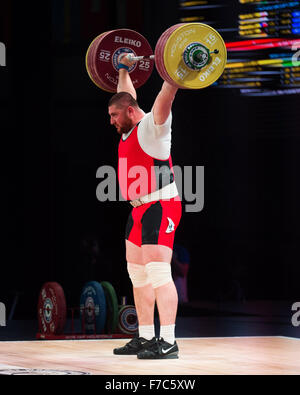 26. November 2015: Lasha Talakhadze von Georgien gewinnt die Silbermedaille in der Herren 105 + Klasse bei den Weltmeisterschaften der Weightlfting in Houston, Texas. Brent Clark/Alamy Live-Nachrichten Stockfoto