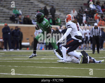 Denton, Texas, USA. 28 Nov, 2015. November 28, 2015: Während der NCAA Football Spiel zwischen UTEP vs UNT bei Apogee Stadion in Denton, Texas. © Jp Waldron/ZUMA Draht/Alamy leben Nachrichten Stockfoto