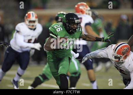 Denton, Texas, USA. 28. November 2015. 28. November 2015: läuft wieder Jeffrey Wilson (26) von North Texas bedeutet grün während der NCAA Football-Spiel zwischen UTEP Vs UNT Apogee-Stadion in Denton, Texas. © Jp Weber/ZUMA Draht/Alamy Live-Nachrichten Stockfoto