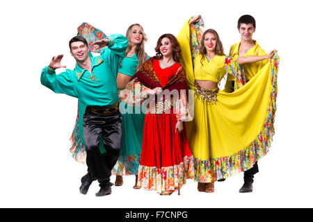 Cabaret-Tänzerin-Team tanzen. Retro-Mode-Stil, isoliert auf weißem Hintergrund in voller Länge. Stockfoto