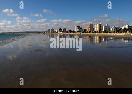 Puerto Madryn Beaach auf den Golfo Nuevo, Atlantik Patagonien Stockfoto