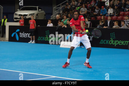 Sofia, Bulgarien - 22. November 2015: Sofia, Bulgarien - besiegte Grigor Dimitrov Monfils in einem demonstrativen Match in der Arena Armeec Stockfoto