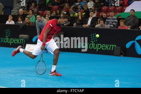 Sofia, Bulgarien - 22. November 2015: Sofia, Bulgarien - besiegte Grigor Dimitrov Monfils in einem demonstrativen Match in der Arena Armeec Stockfoto